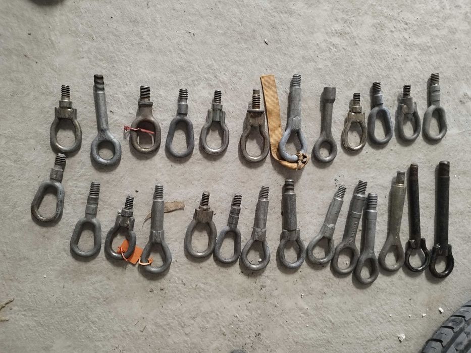 Кука за теглене, ухо