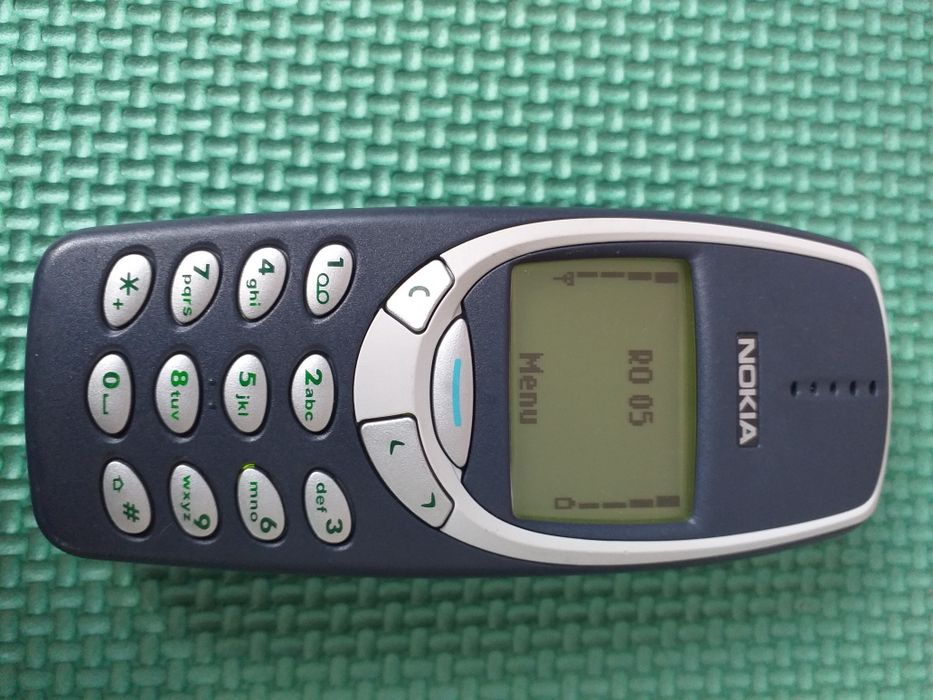 Nokia 3310,3210 din anul 2000
