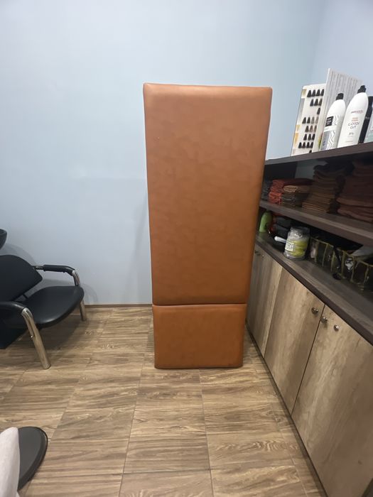 Продам кушетку  для салона красоты