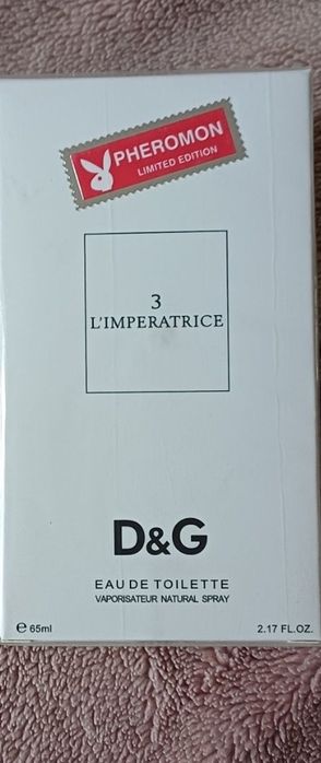 Женские       духи.