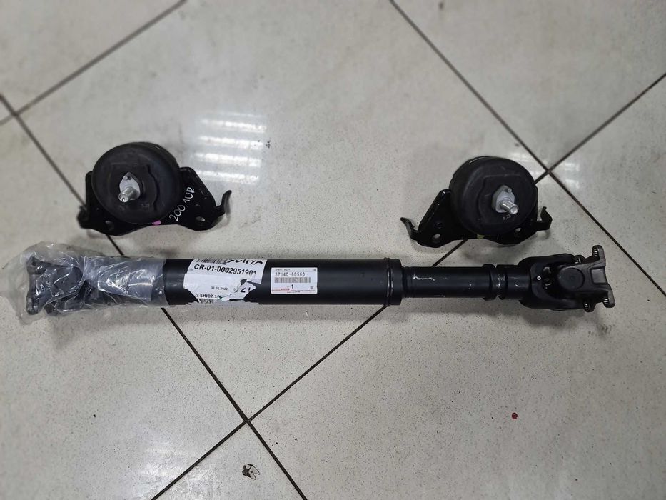 Кардан на Toyota Land Cruiser 200