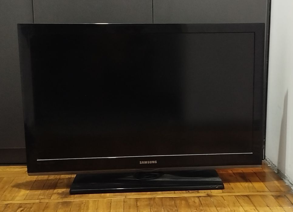 Samsung телевизор 40"