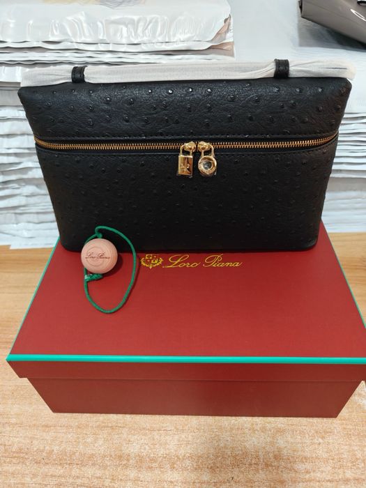 Чанти Loro Piana щраусова кожа