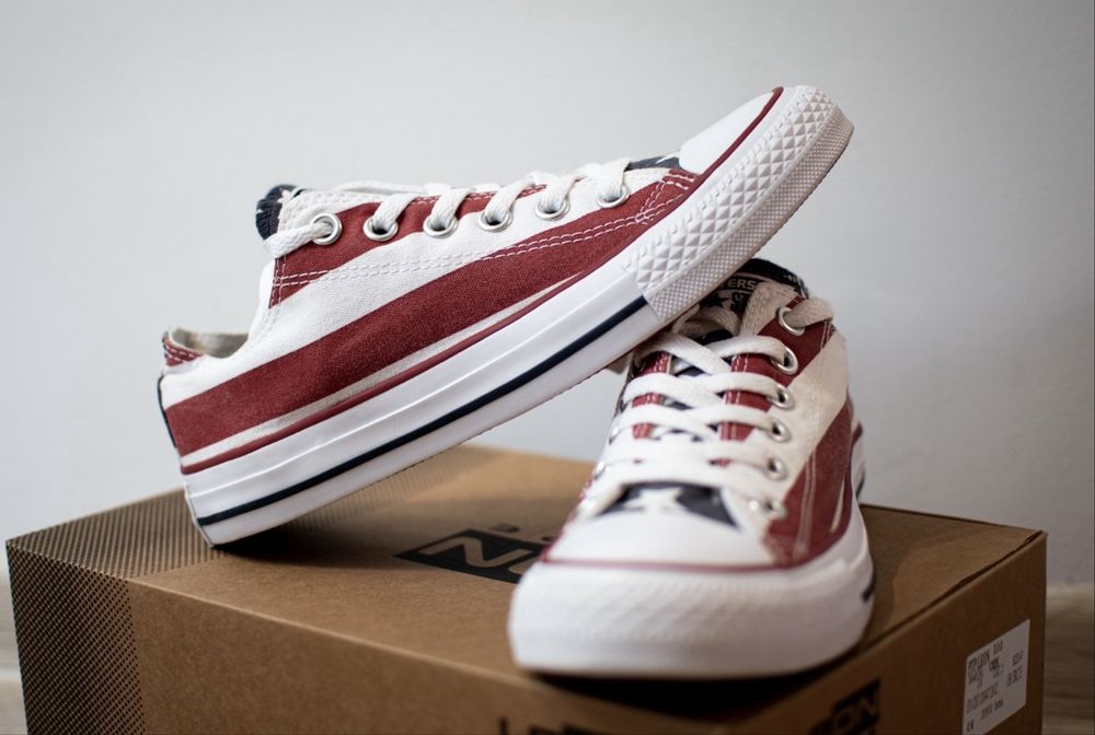 Converse Tenisi - Chuck Taylor All Star Star & Bars Ox