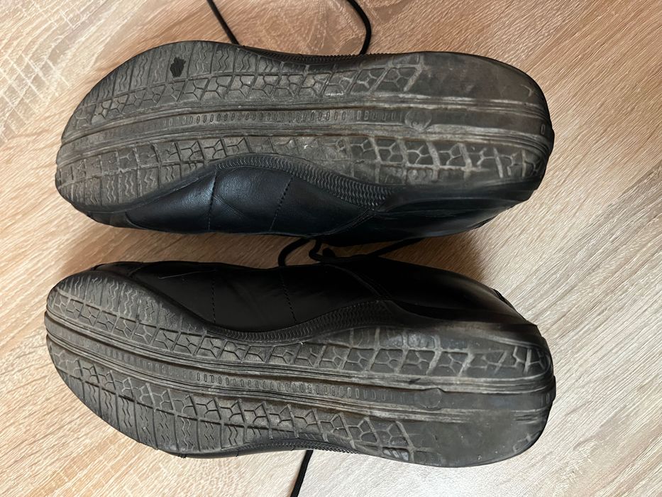 Кожени обувки 39 номер