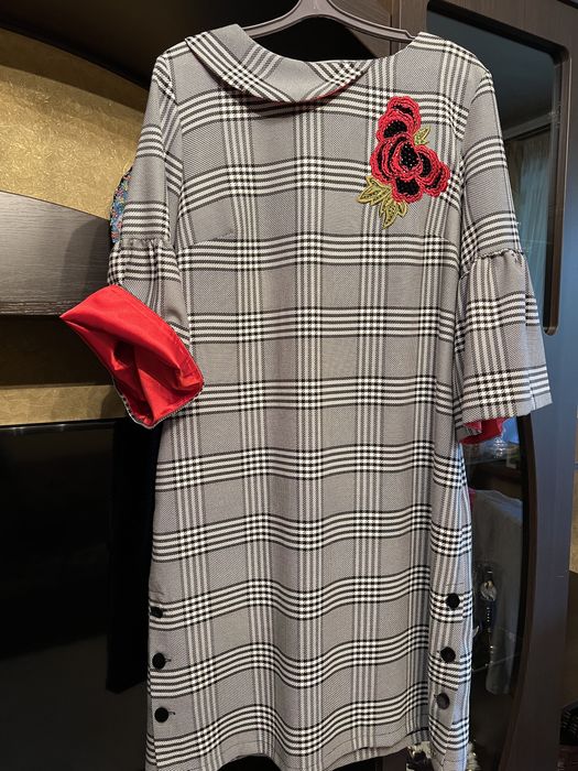 Платье женское