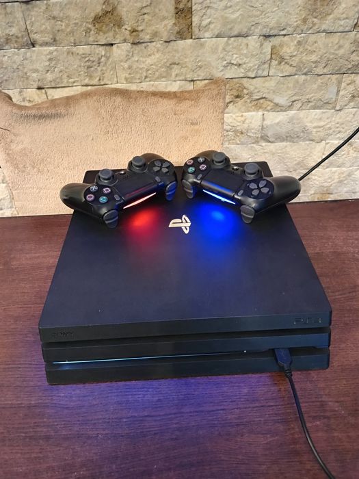 PS4Playstation 4 Pro 4K/120 FPS 1TB HDD cu +20 jocuri + 2 Controllere Wirelles +1 Joc pe CD Cadou
