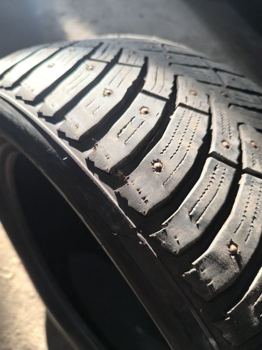 Зимний шипованный баллон