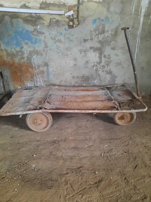 Почтовая тележка. Телега для поста.