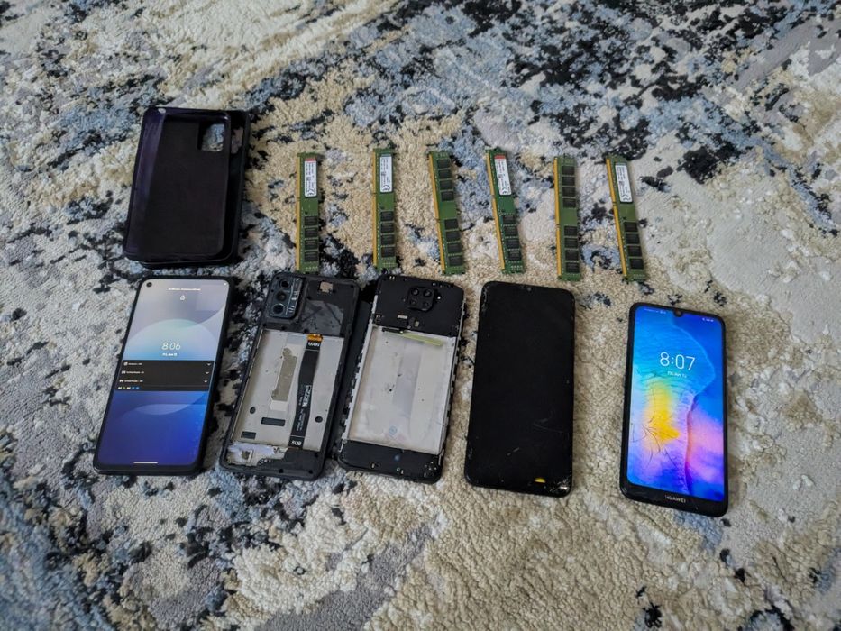 Lot rami și telefoane