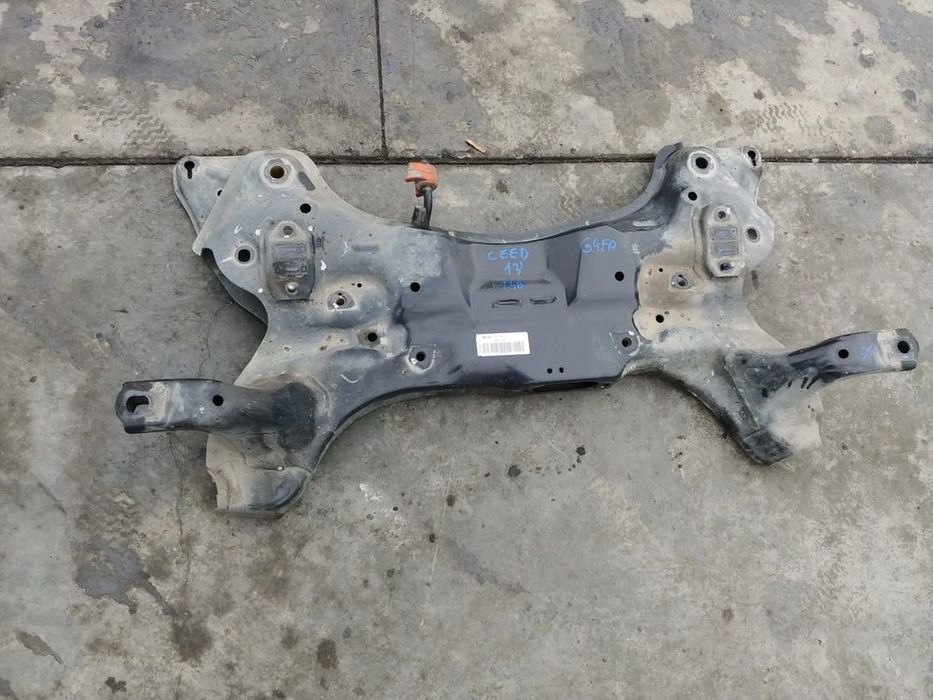 jug cadru motor 1.4 benz g4fa kia ceed 2  62401-a6200