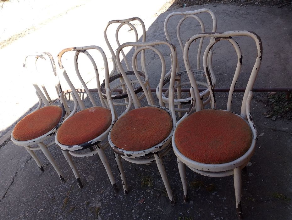 Столове от масивно дърво