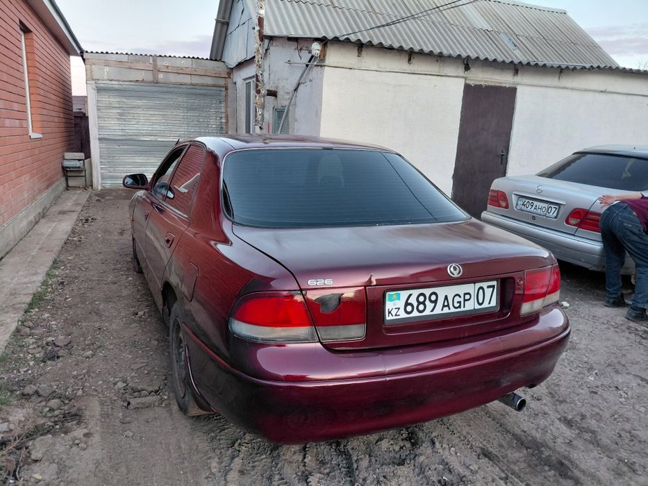 Мазда 626 об 2 1992г