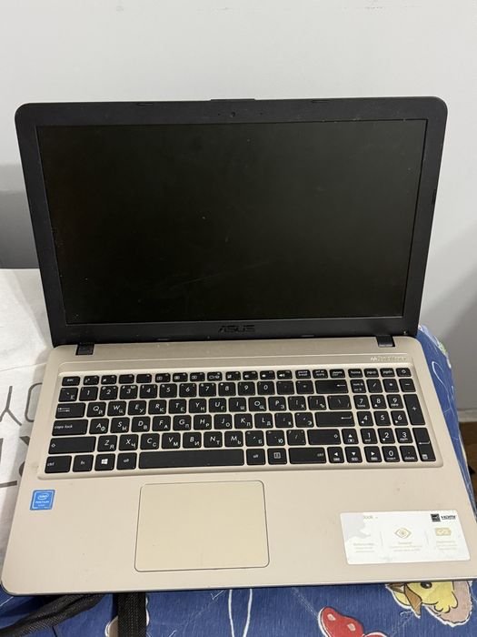 Продам ноутбук для работы с документами
