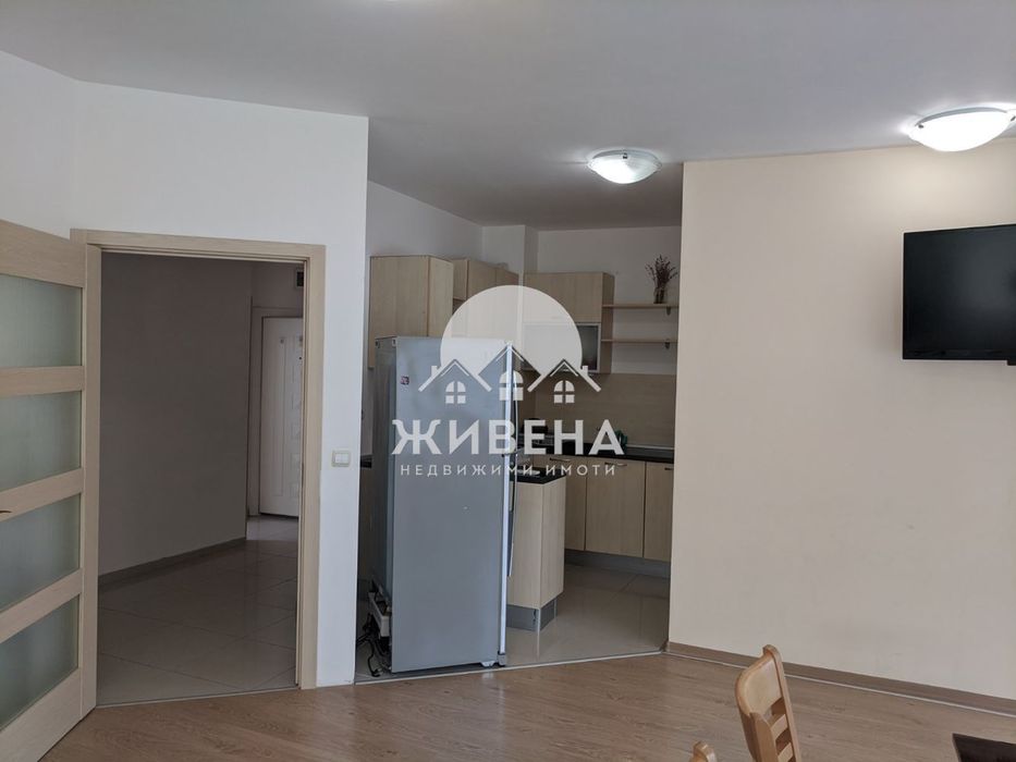 Отдава под наем 4-стаен апартамент в м-т Траката, Варна
