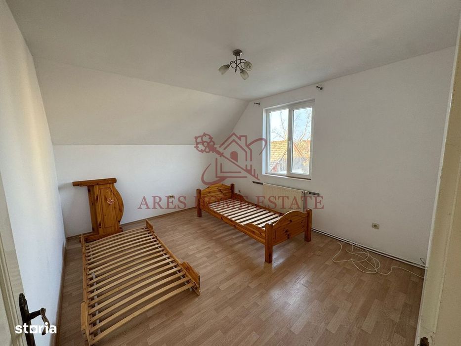 Casă 7 camere de vânzare/închiriere Izvin + anexă 90 mp- Comision 0