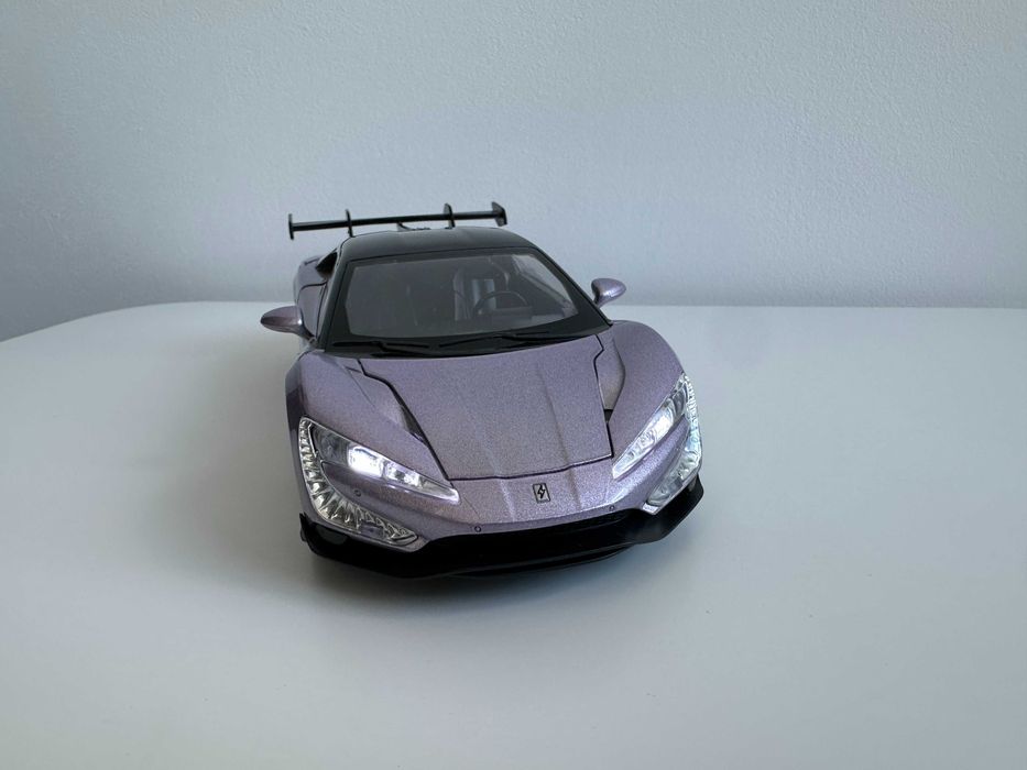 Macheta auto BYD Yangwang U9 1/24
