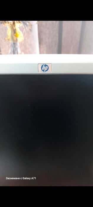 TFT монитор HP  работещ.