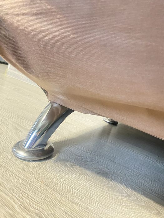 Диван и два кресла