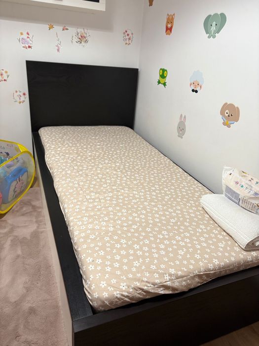 Vand 2 paturi de o persoana