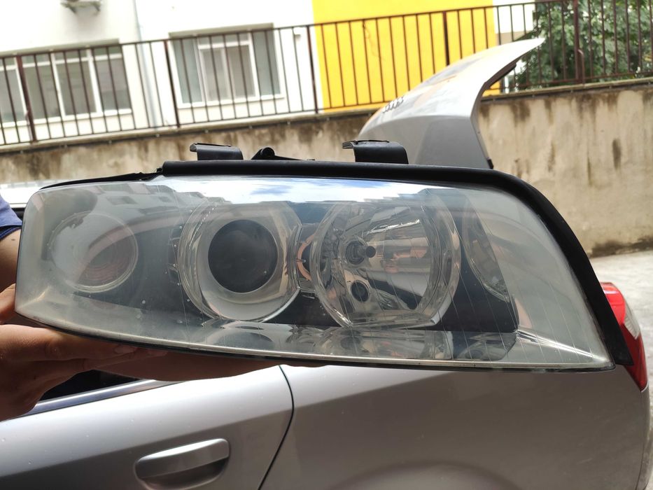 Десен Фар Ауди А4 Б6