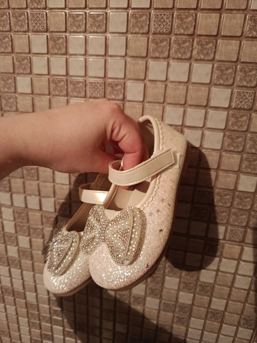 Туфли на девочку