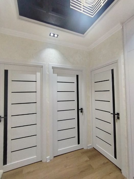 Чирчик шахрида 8 мкда 3 хонали уй сотилади