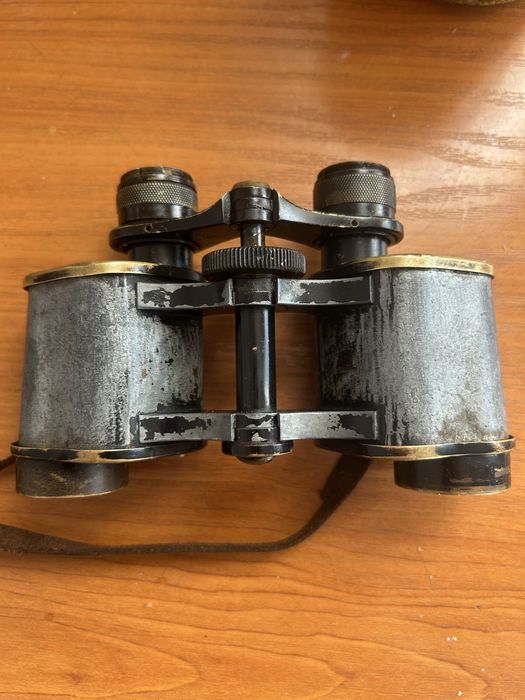 Binoclu Kosmos prismenglas 8X