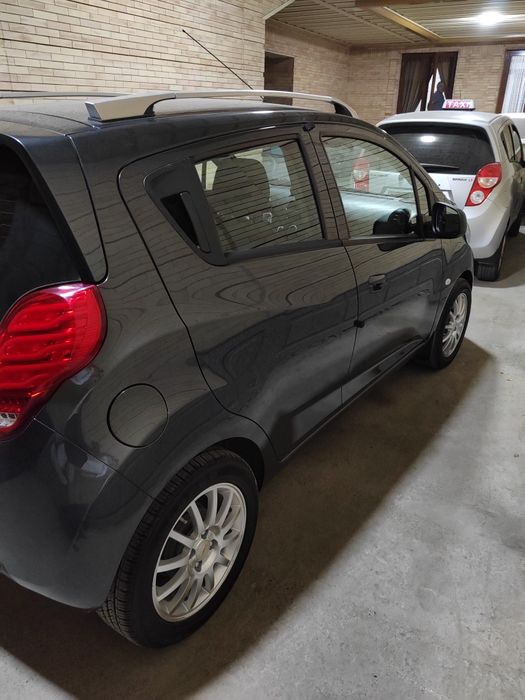 Спарк мошина и срочно сотилади