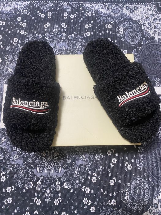Balenciaga slippers