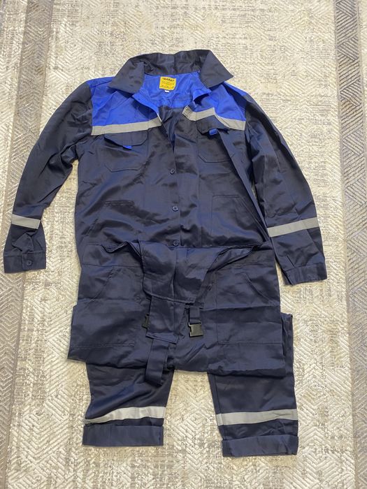 Продам спец одежды