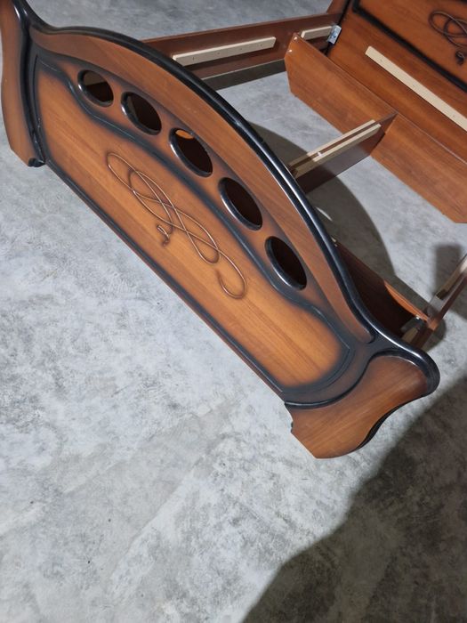 Продам кровать вместе с матрасом 1.4Х2.0