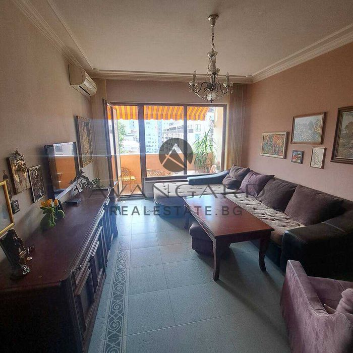 Продава се Тристаен апартамент в Пловдив, Кючук Париж - 87 кв.м за 1943 €/кв.м - Снимка #1