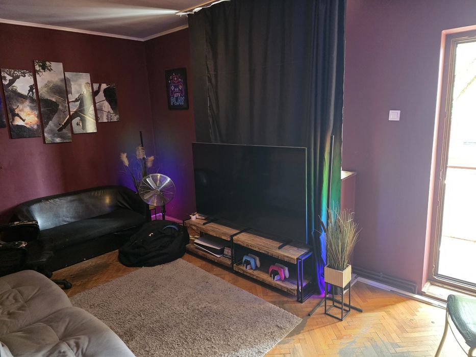 Proprietate ultracentrala, doua case, aprox. 250 mp (5 camere)