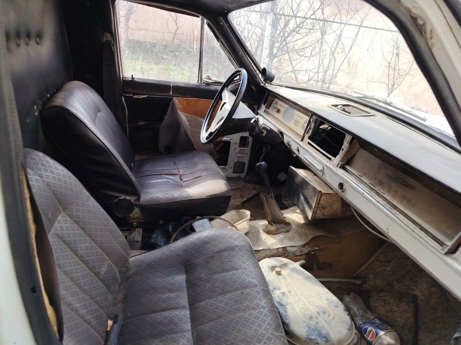 Volga pikap sotiladi 1981 yili