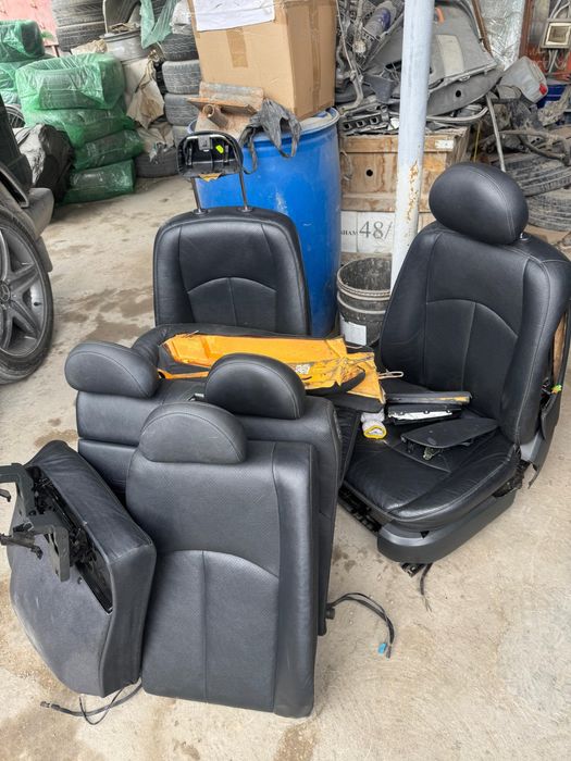 Сиденье на merсedes  v211