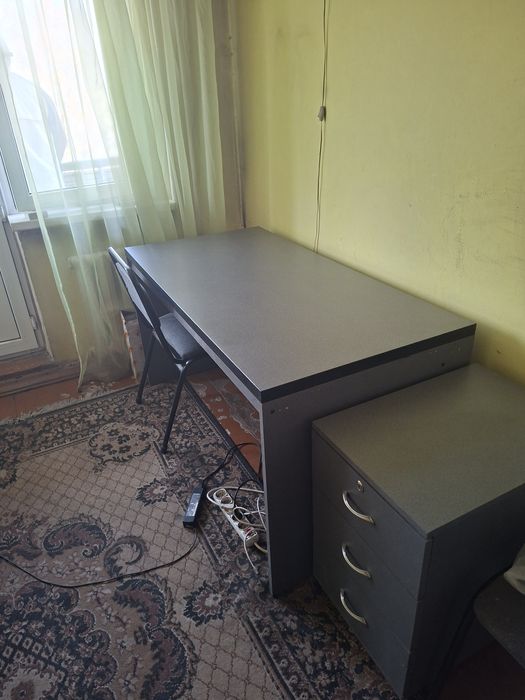 Стол письменный с тумбой+стул