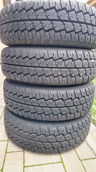 Set roti Ford anvelope 195 70 R 15 C
