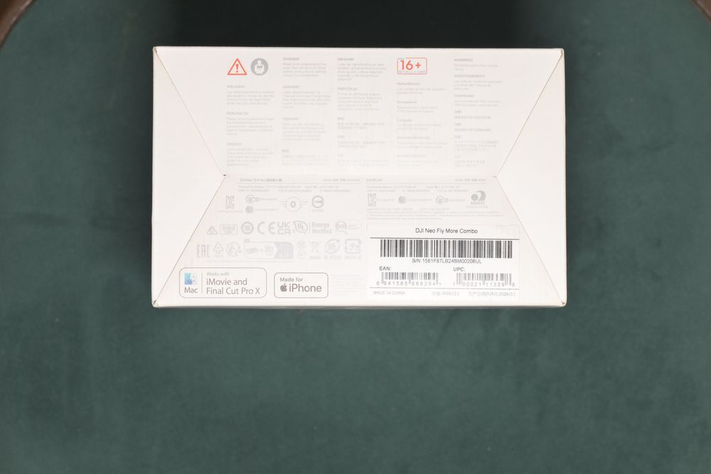 Дрон DJI Neo Fly More Combo серый