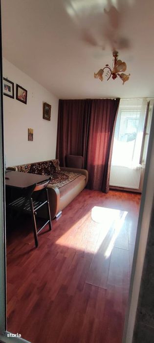 Garsoniera etaj 1 , str Mihai Viteazu
