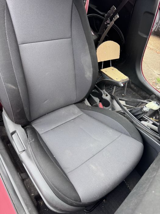Scaun dreapta fata pasager Hyundai i20 2014-2020