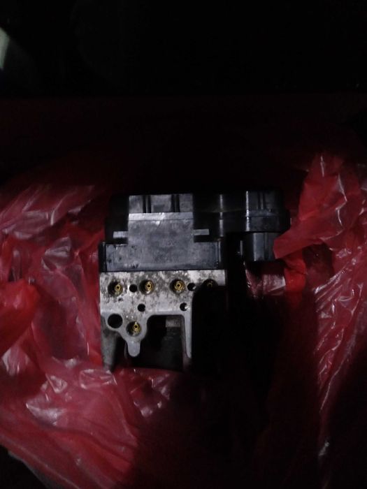 ABS ПОМПА За Тойота Рав 4