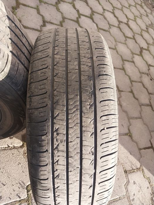2 шины Nexen Корея 205 65 R16.