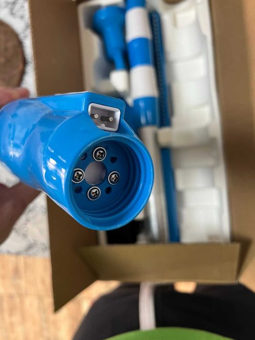 Aspirator Piscină PoolyPoly 3in1 – Fără Fir & Telescopic