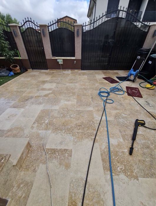 Montez gresie , faianta,travertin ,trepte hidroizolatii bai -terase.