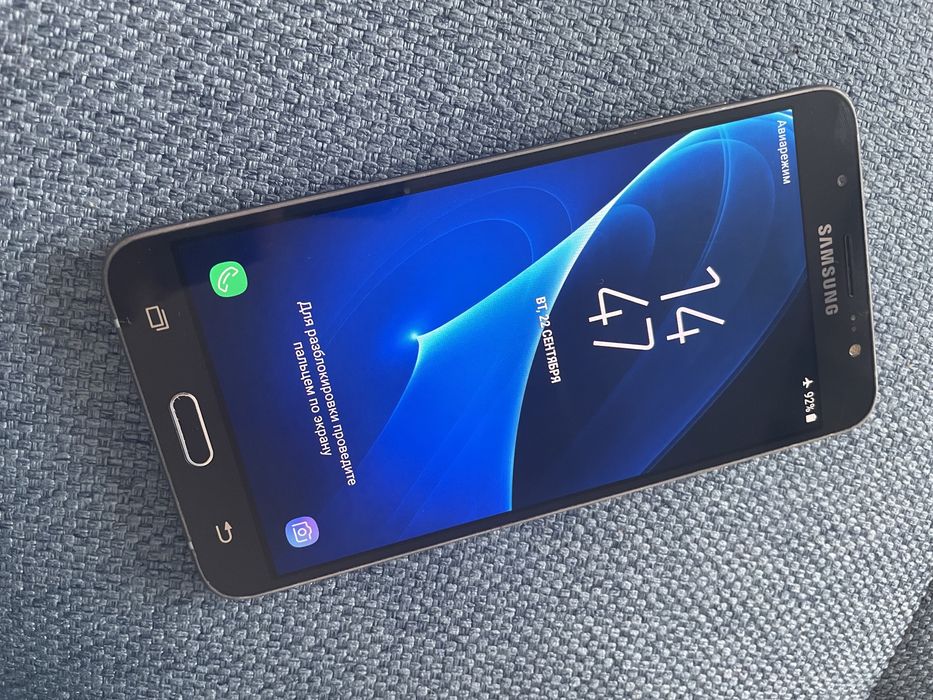 Samsung j7 2/16gb
