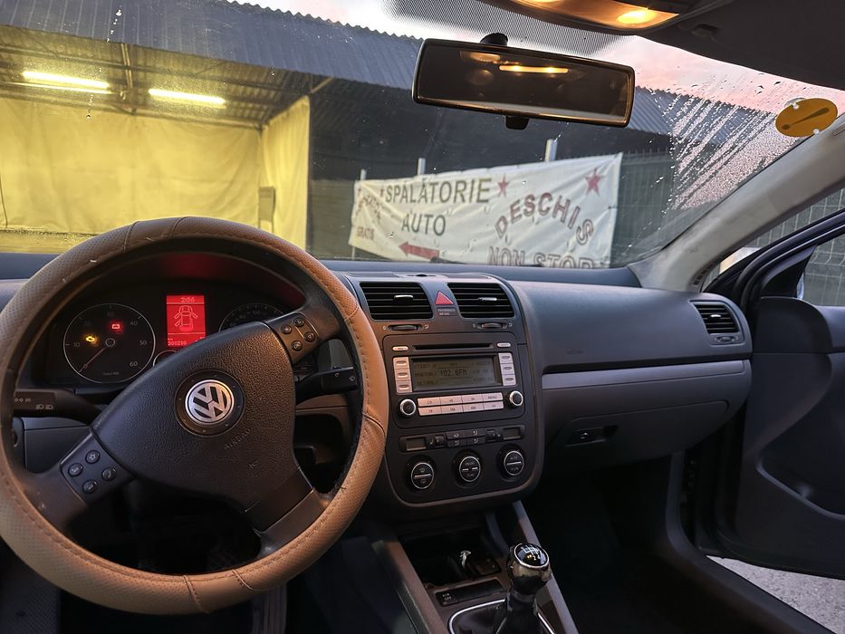 VOLKSWAGEN Jetta 2007 — imagine 4