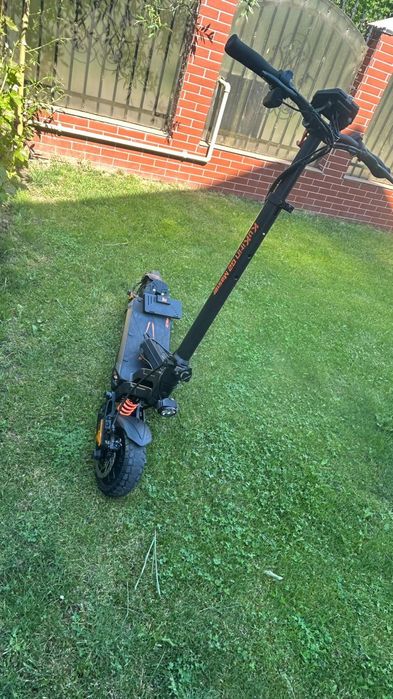 Vând trotinetă electrică kukirin G2 master