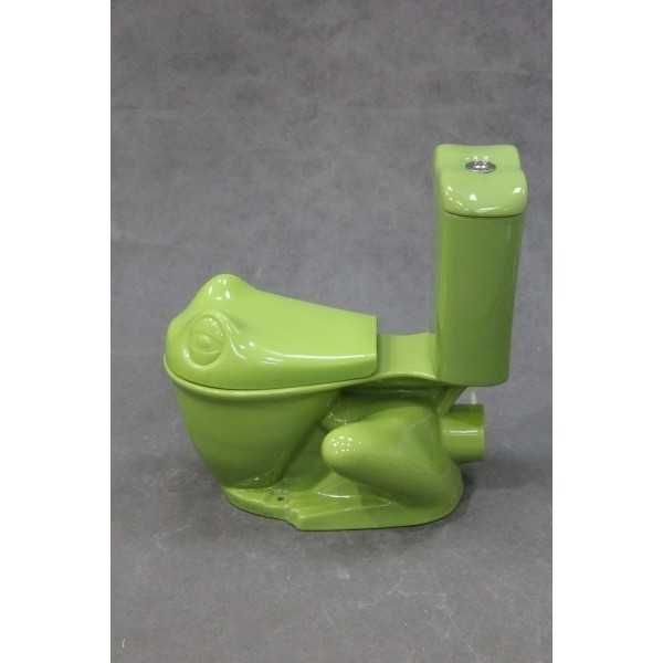 Детский умывальник и унитаз