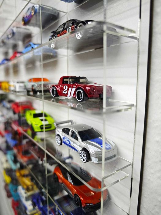 Hot Wheels Matchbox Majorette Siku - Дървена етажерка за макетни коли